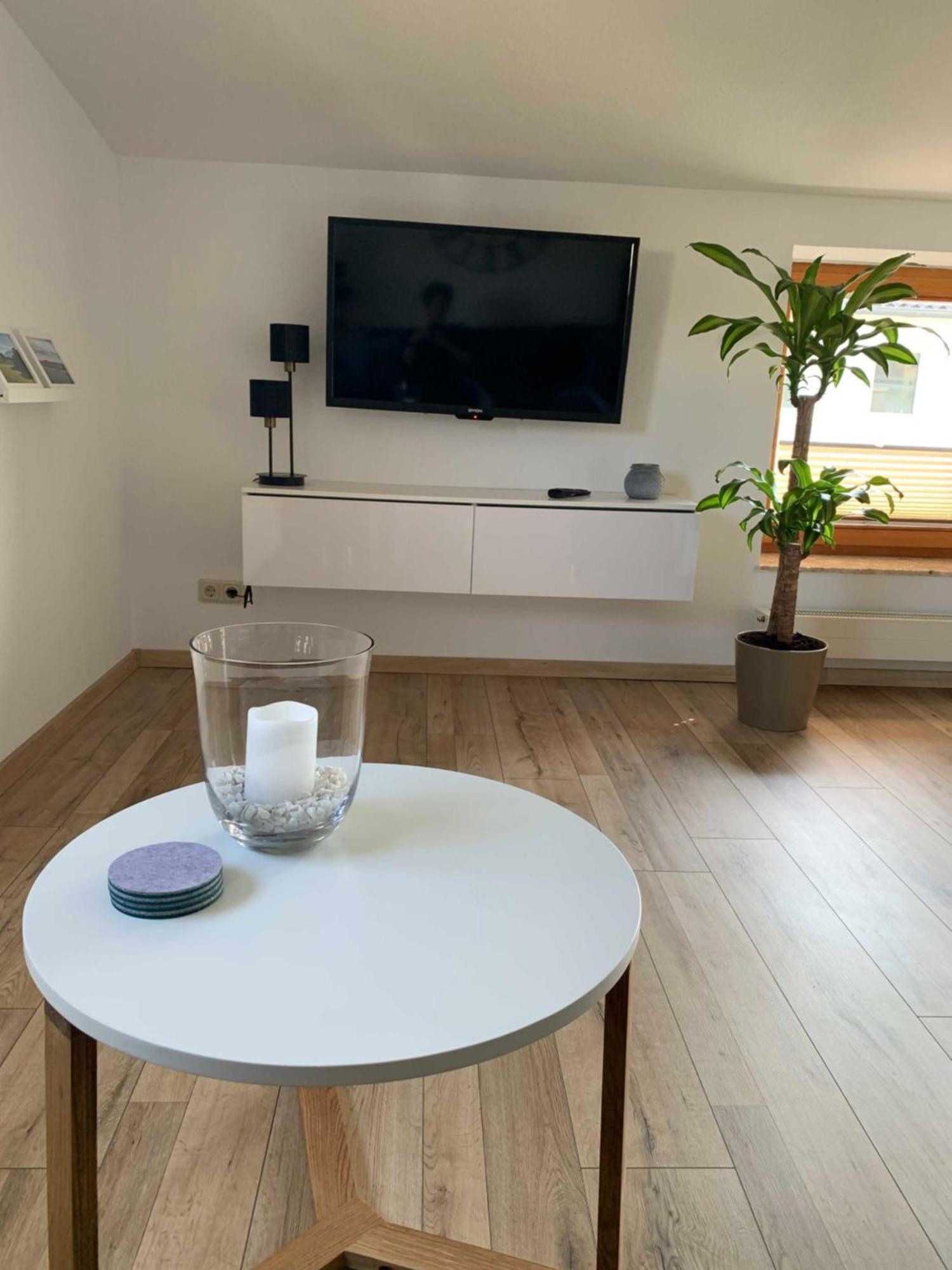Ferienwohnung In Den Wiesen Albertshausen エクステリア 写真